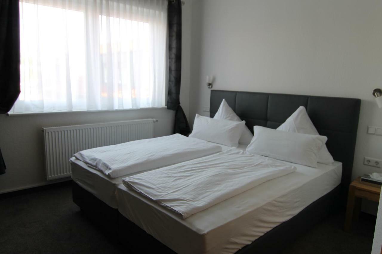 Hotel & Restaurant Blume Wolfsburg Kültér fotó